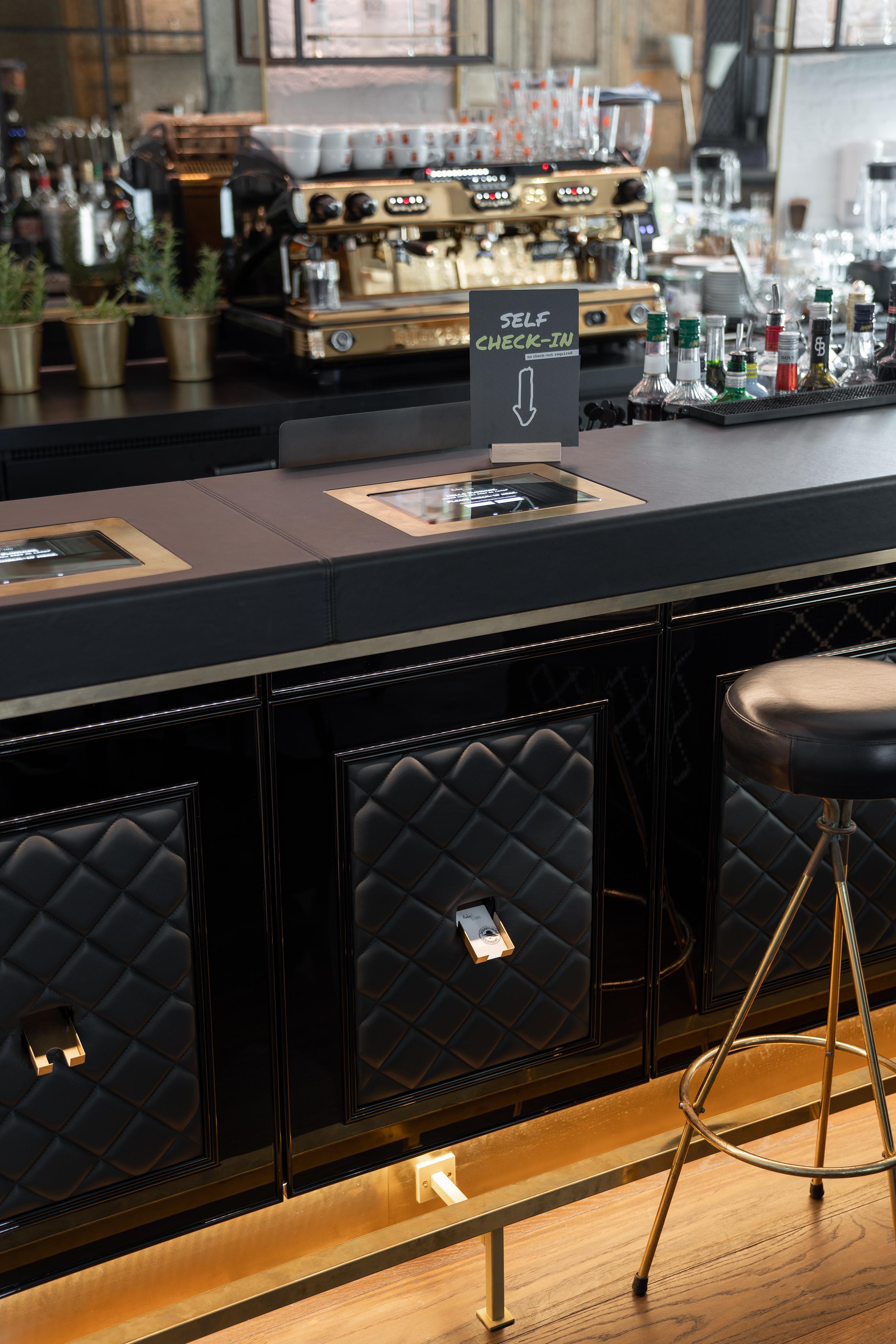 Ruby Coco Hotel Дюселдорф Екстериор снимка