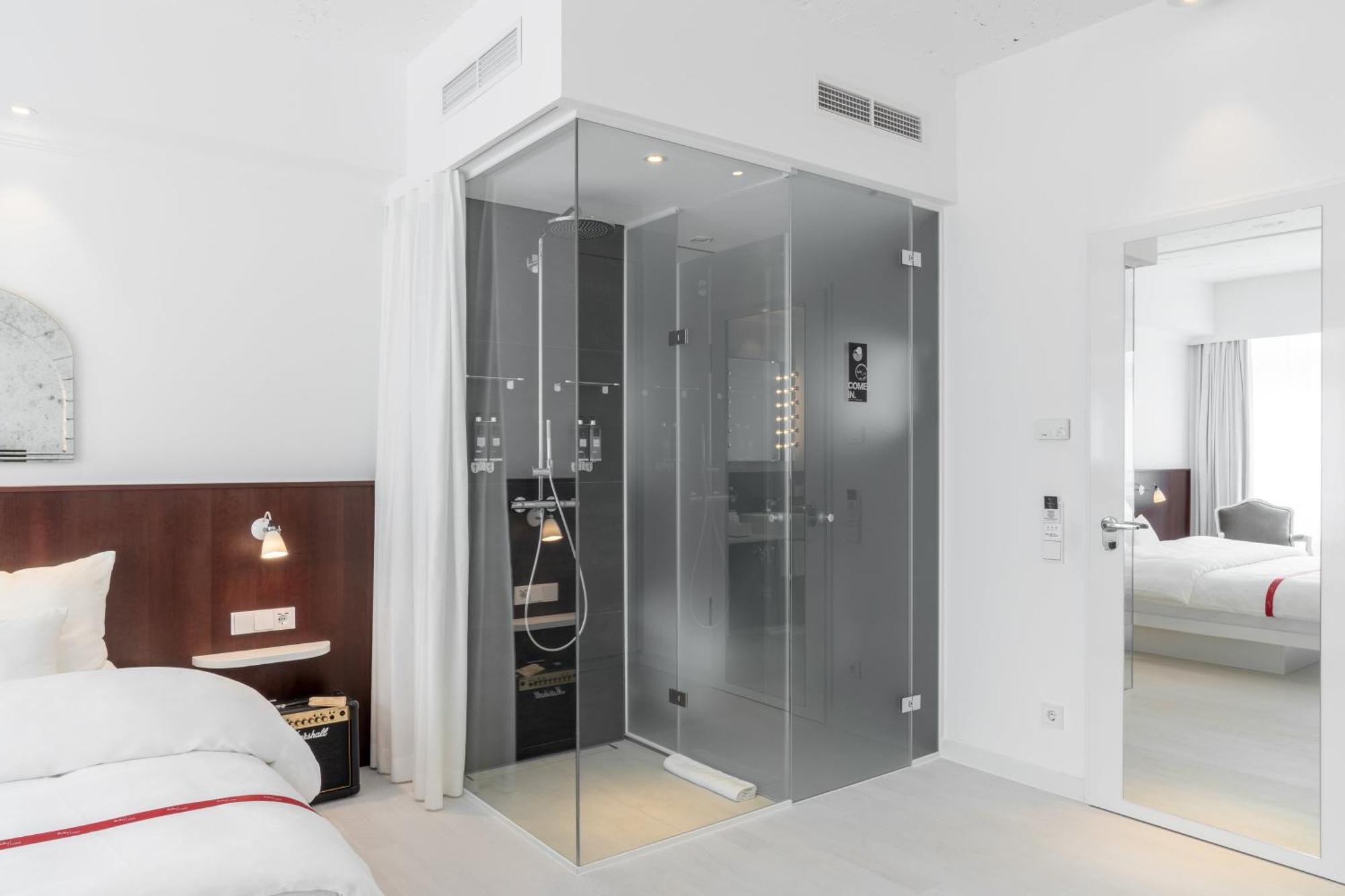 Ruby Coco Hotel Дюселдорф Екстериор снимка