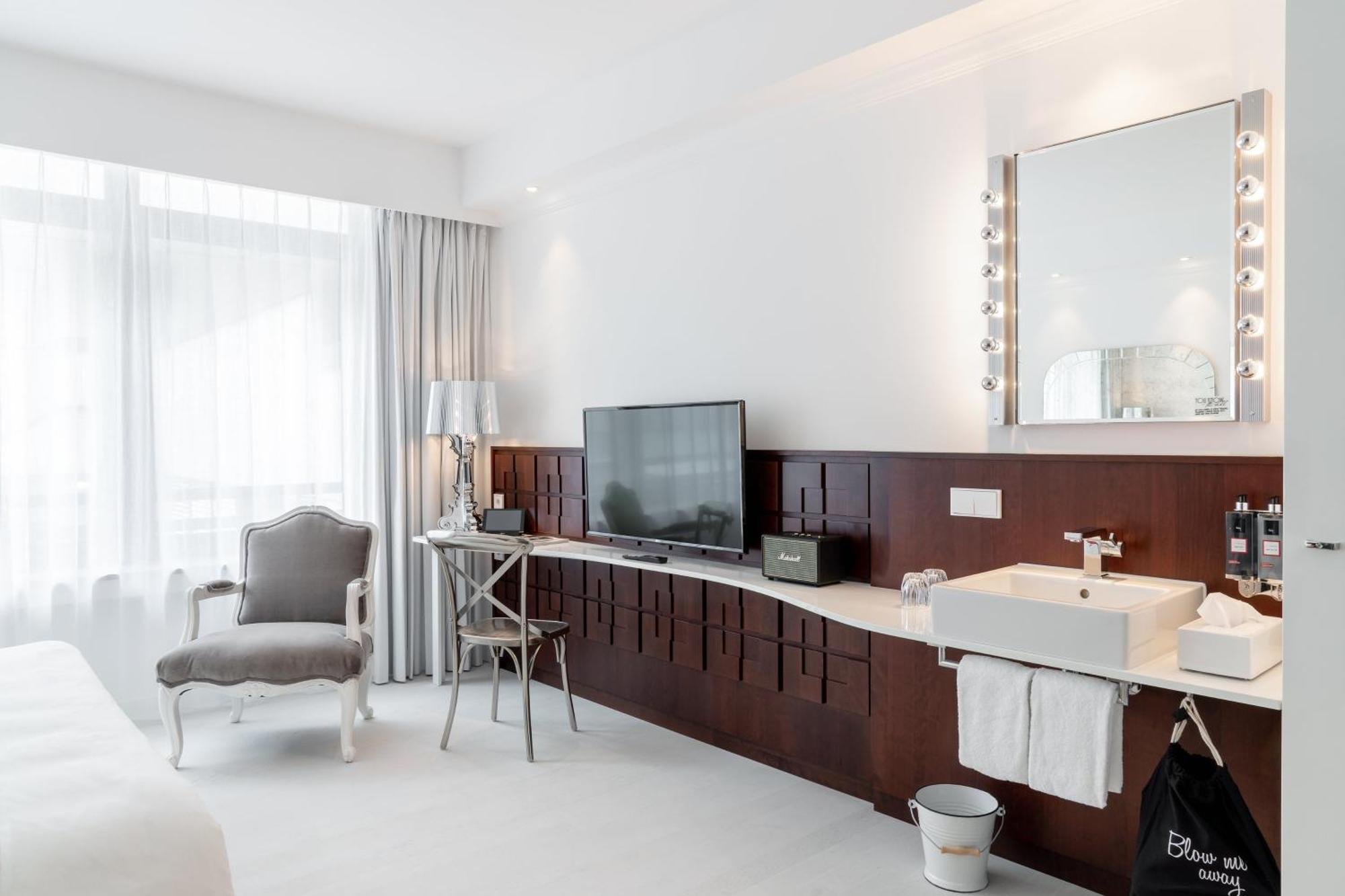 Ruby Coco Hotel Дюселдорф Екстериор снимка