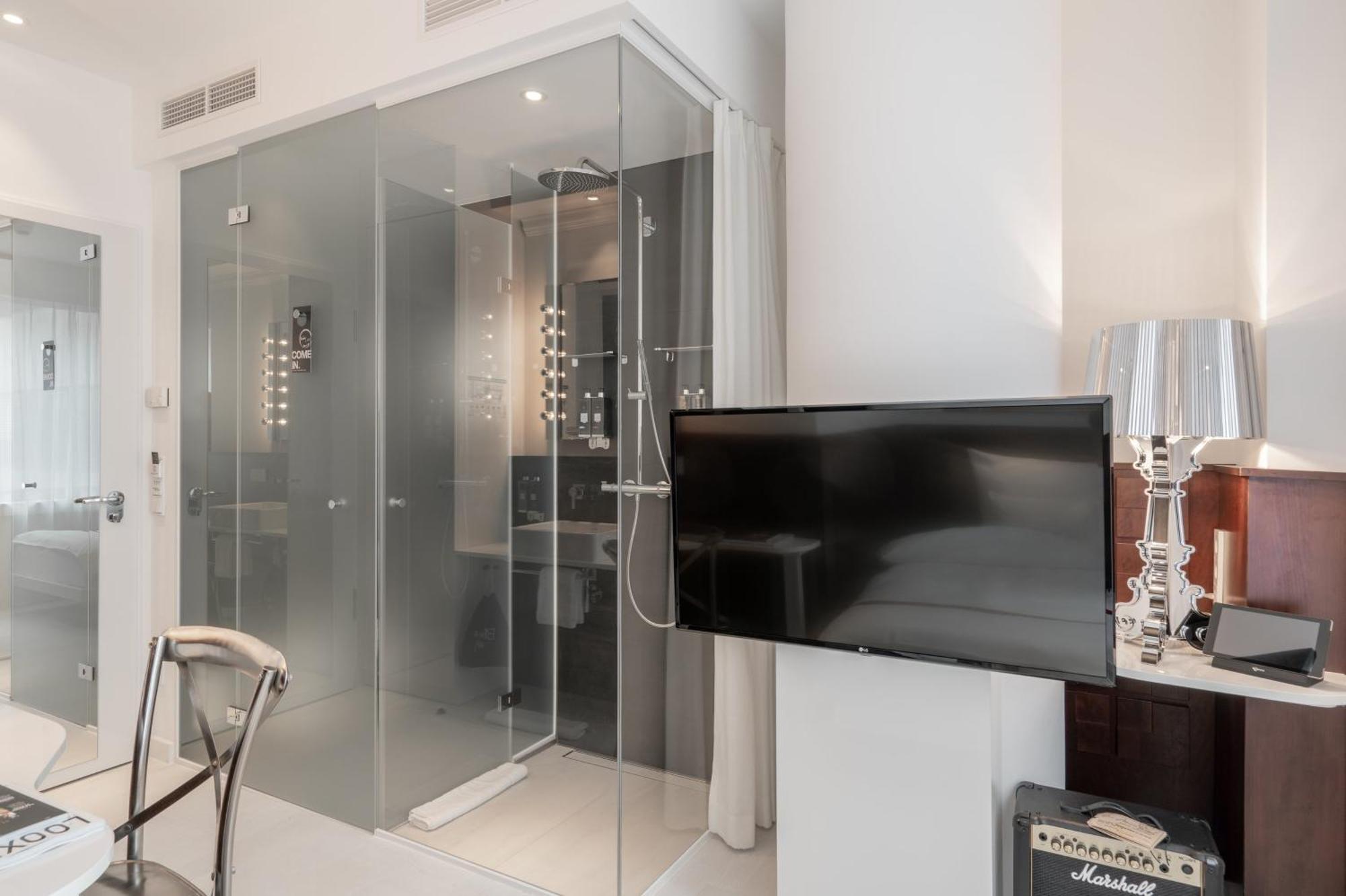 Ruby Coco Hotel Дюселдорф Екстериор снимка